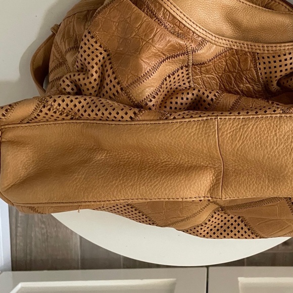 NWOT B MAKOWSKY Bohemian Slouch Leather Patchwork Bag - Picture 6 of 7